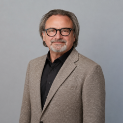Loreto Grimaldi Headshot