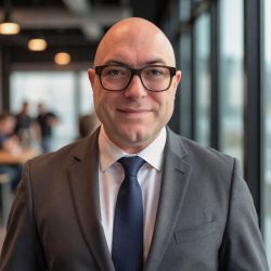 andrew-headshot-1000x1000